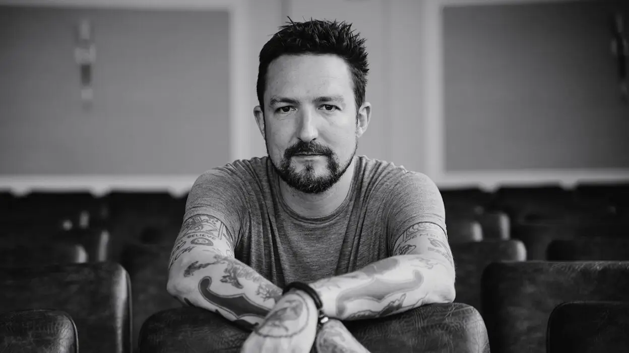 FRANK TURNER
