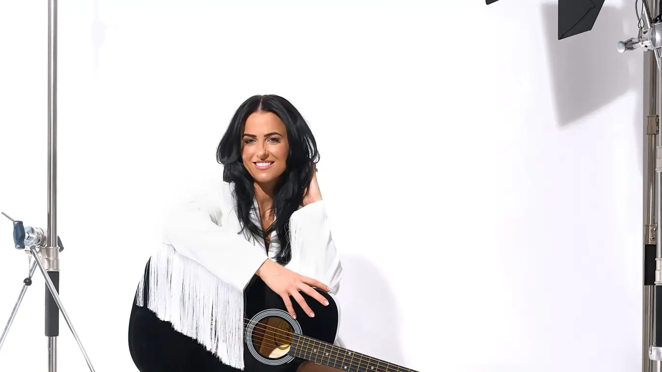 LISA MCHUGH announces her biggest headline show to date at Ulster Hall, Belfast