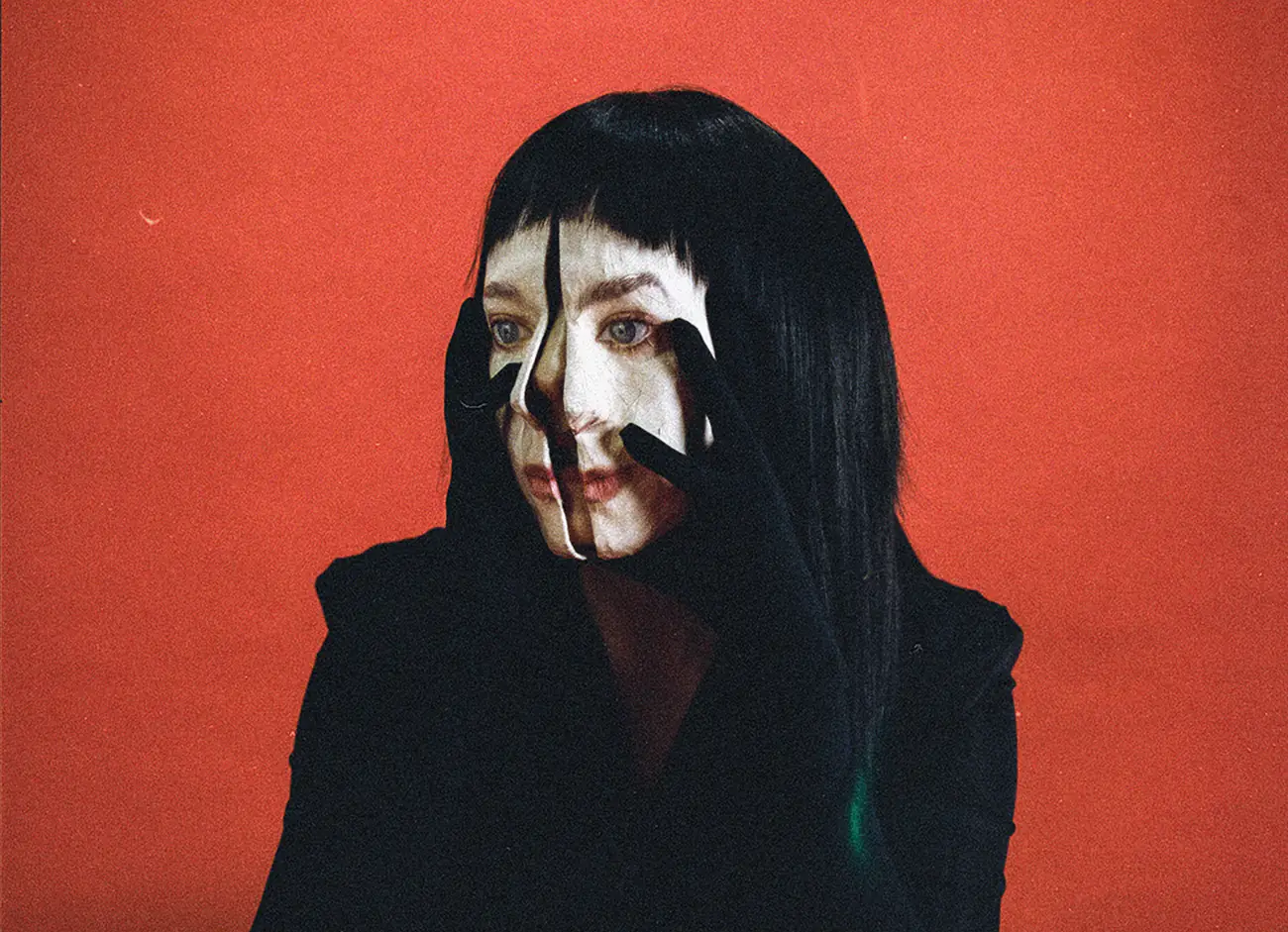 ALBUM REVIEW: Allie X – Girl With No Face