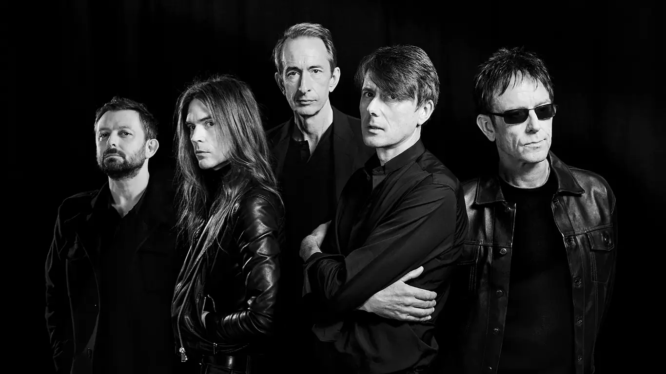 SUEDE announce huge summer outdoor show at Audley End, Essex with very special guests Johnny Marr & Nadine Shah