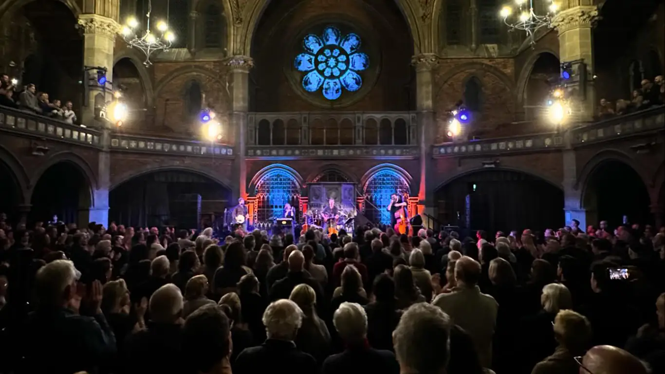 LIVE REVIEW: Seth Lakeman at Union Chapel 83 LIVE REVIEW: Seth Lakeman at Union Chapel