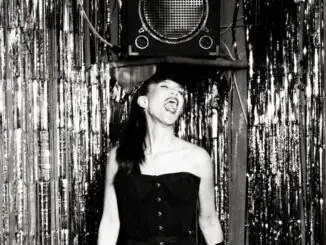 Back in the Spotlight: Lisa Moorish on 'Divine Chaos' and Her Triumphant Return to Music 82 Lisa Moorish