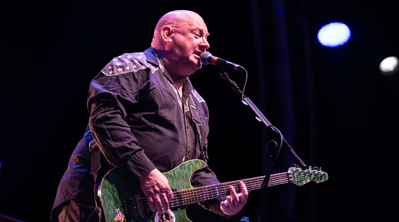 IN FOCUS// STIFF LITTLE FINGERS at Custom House Square, Belfast © Bernie McAllister