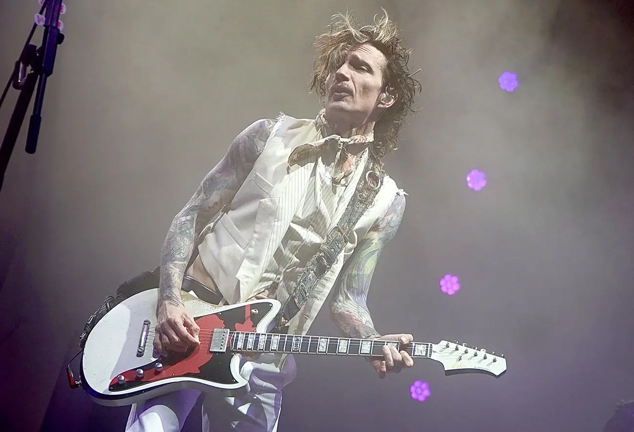 IN FOCUS// The Darkness Set Wembley Arena Alight with Glam Rock Glory Credit: Alina Salihbekova