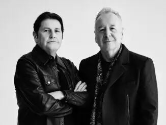 Simple Minds’ Jim Kerr and Charlie Burchill Share Their Story in New Memoir ‘Our Secrets Are The Same’ 82 Simple Minds