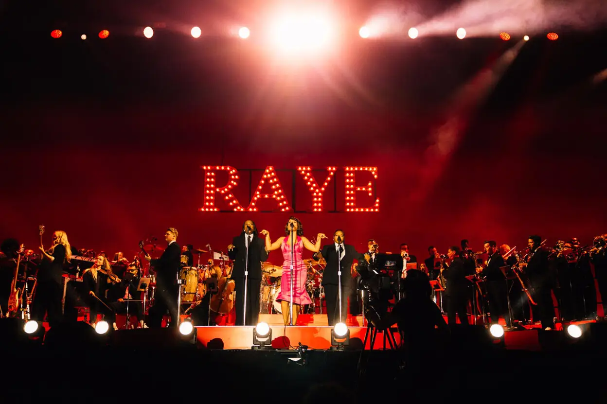 LIVE REVIEW: RAYE – All Points East, Victoria Park, Mile End