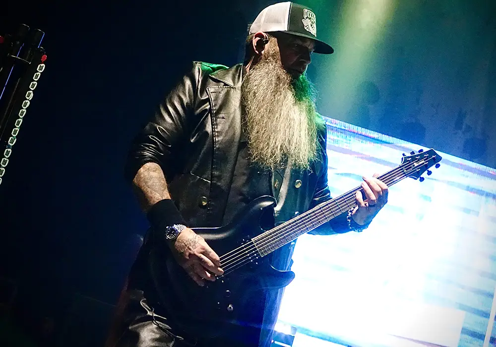 LIVE REVIEW: Three Days Grace Deliver a Unifying, Emotion-Charged Night in Manchester 83 LIVE REVIEW: Three Days Grace Unite Past and Present in a Powerful Manchester Homecoming Credit: Alina Salihbekova